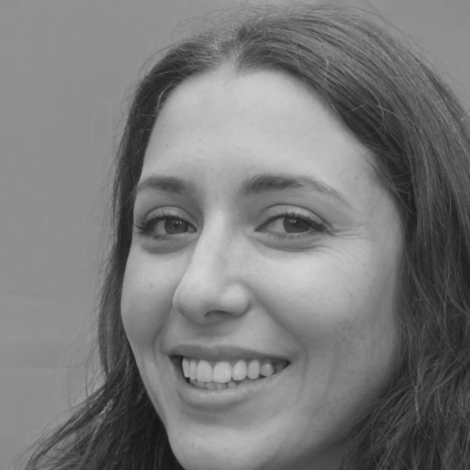 Elena Vasquez, Senior Performance Engineer at InsightConcentrate